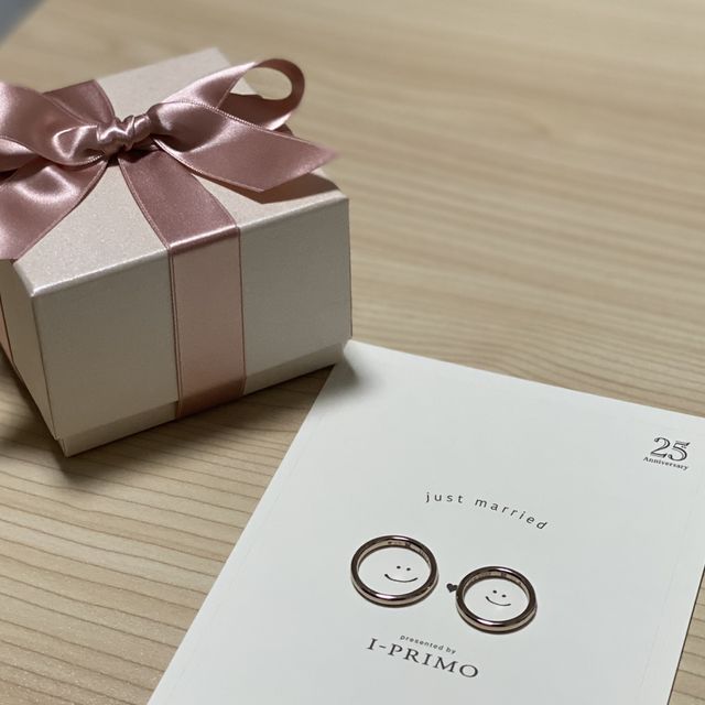 【アイプリモ(I-PRIMO)の口コミ】 デザインはシンプルにダイヤモンド一石のものにしました。
リングの内側が…