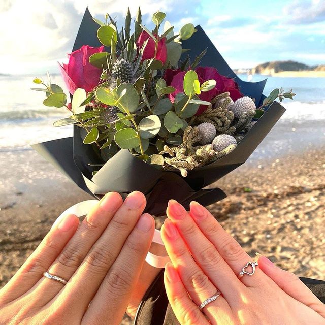 【ラザール ダイヤモンド(LAZARE DIAMOND)の口コミ】 付け心地と、ダイヤモンドの輝きが他ブランドとの違いを感じました。
また…