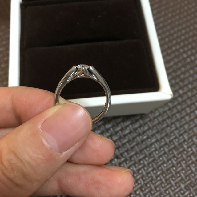 【アイプリモ(I-PRIMO)の口コミ】 可愛い系のデザインが苦手なので、シンプルですっきりとしたデザインがか…