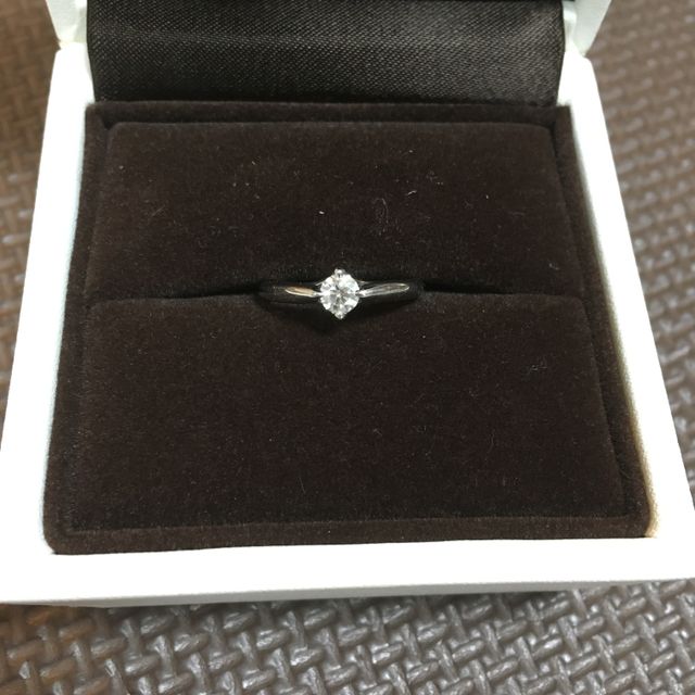 【アイプリモ(I-PRIMO)の口コミ】 可愛い系のデザインが苦手なので、シンプルですっきりとしたデザインがか…