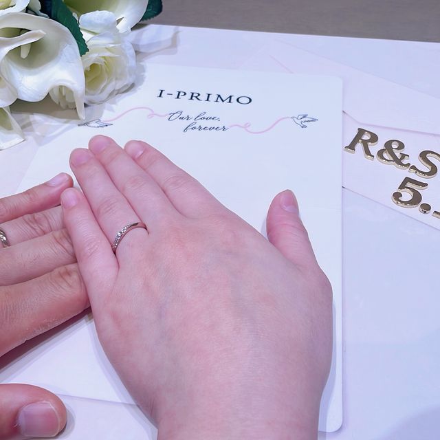 【アイプリモ(I-PRIMO)の口コミ】 ブランド独自のパームブラウンゴールドの色味がとっても素敵で、プラチナ…