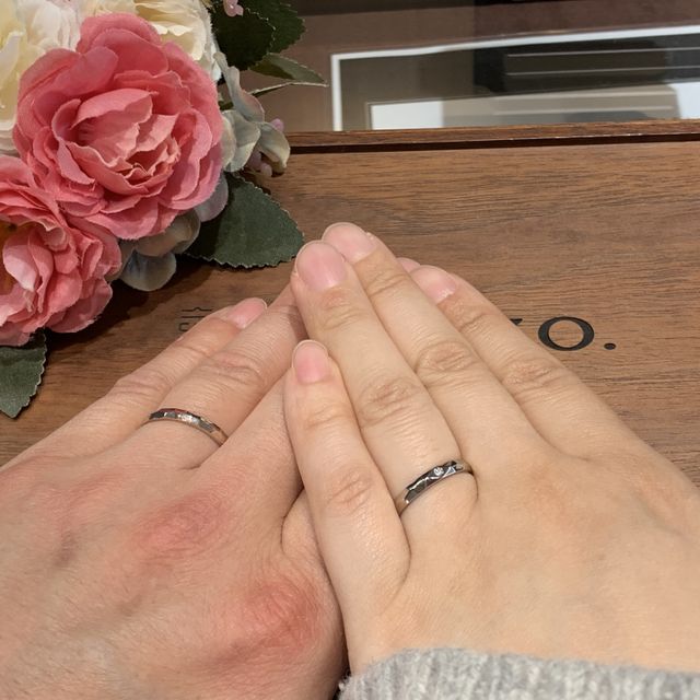 【TANZO.(鍛造指輪)の口コミ】 鍛造製法で強度が高いのに自由度が高く色々なデザインを作成できます。
鎚…