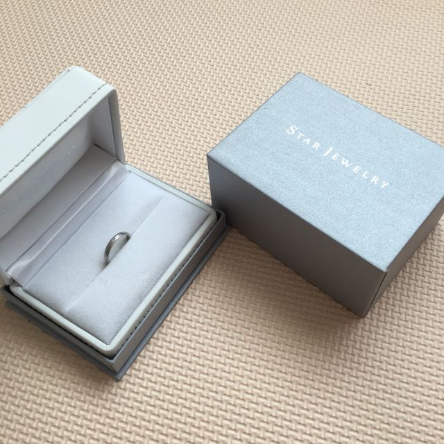 【STAR JEWELRY(スタージュエリー)の口コミ】 シンプルで毎日着けても齢を重ねても違和感なく、でも少し可愛げも欲しい&…