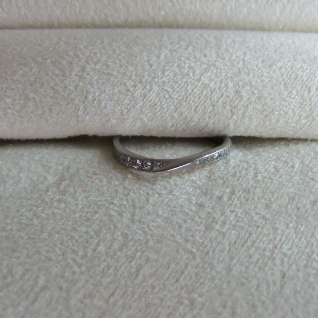 【ヴァンドーム青山(VENDOME AOYAMA)の口コミ】 いくつかのお店で試着をしたのですが、ヴァンドーム青山で試着したこの指…