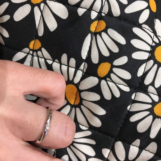 【4℃ BRIDAL(ヨンドシーブライダル)の口コミ】  ゴールデンウィーク中に見に行ったのですが、4°Cはいろいろなサービ…