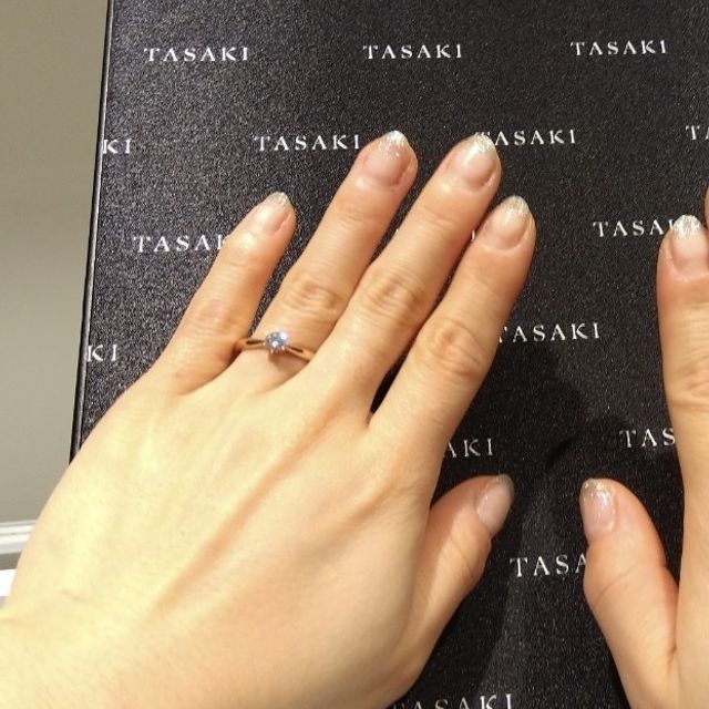 【TASAKI(タサキ)の口コミ】 サクラゴールドのピアーチェです。
プラチナで考えていましたが、tasakiオ…