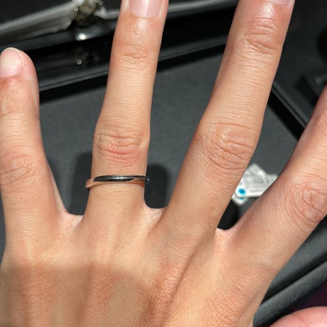 【エクセルコダイヤモンド(EXELCO DIAMOND)の口コミ】 ストレートタイプでウェーブなどもなく、シンプルなところが気に入ってい…