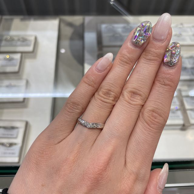 【アイプリモ(I-PRIMO)の口コミ】 和風で他のブランドにはなかなかないデザインだなとひと目見て思い、手に…