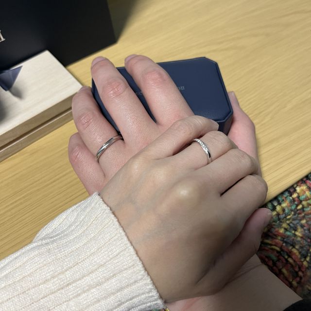 【銀座ダイヤモンドシライシの口コミ】 自分から見ても、相手から見てもダイヤが見えるように設計されているとこ…