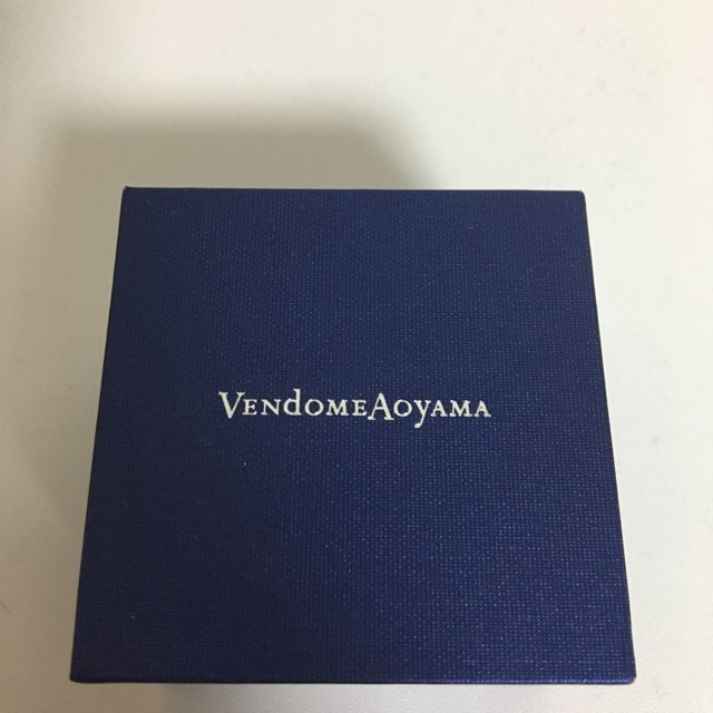 【ヴァンドーム青山(VENDOME AOYAMA)の口コミ】 彼が即決、サプライズで頂きました。
デザインも華奢で可愛く、細身で女性…