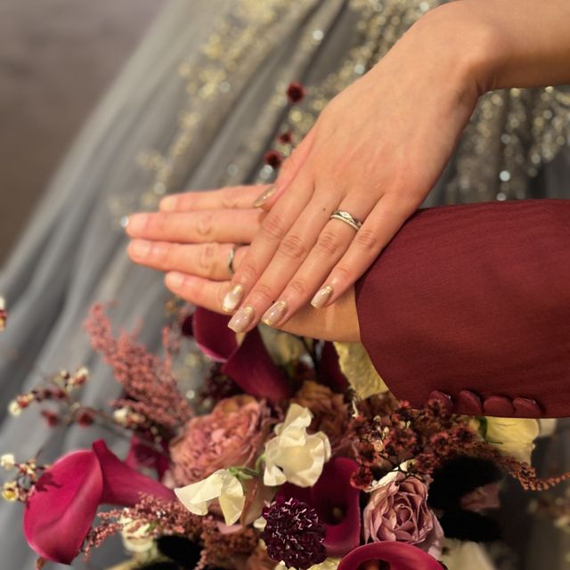 【ブシュロン(BOUCHERON)の口コミ】 ファセットはダイヤが付いていない面も反射でキラキラと輝くので、シンプ…