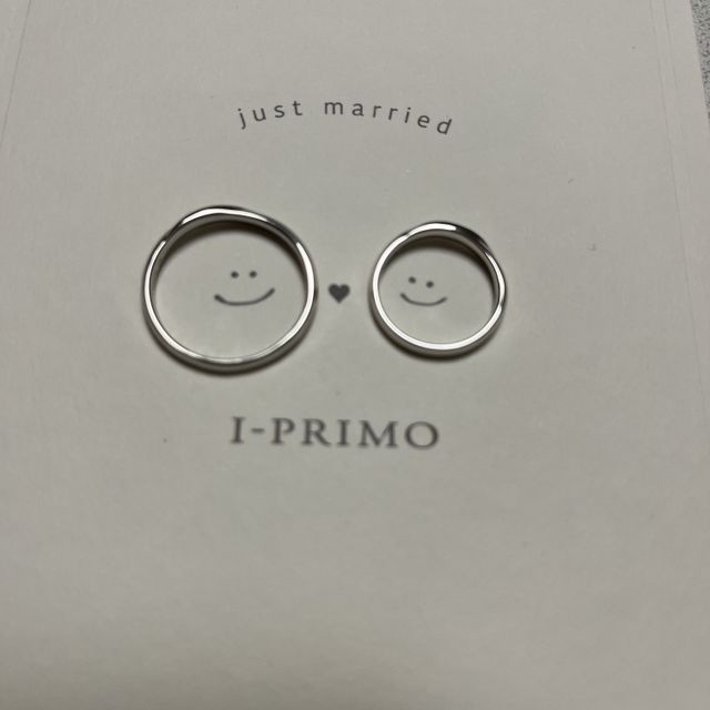 【アイプリモ(I-PRIMO)の口コミ】 シンプルではあるけど小さなダイヤモンドが入っていて動かすたびにキラキ…