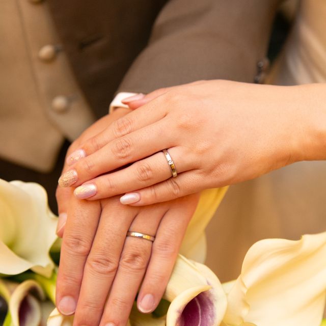 【ティファニー(Tiffany & Co.)の口コミ】 ダイヤのきらめきもきちんと見えながら、華奢すぎないデザインのため、ペ…