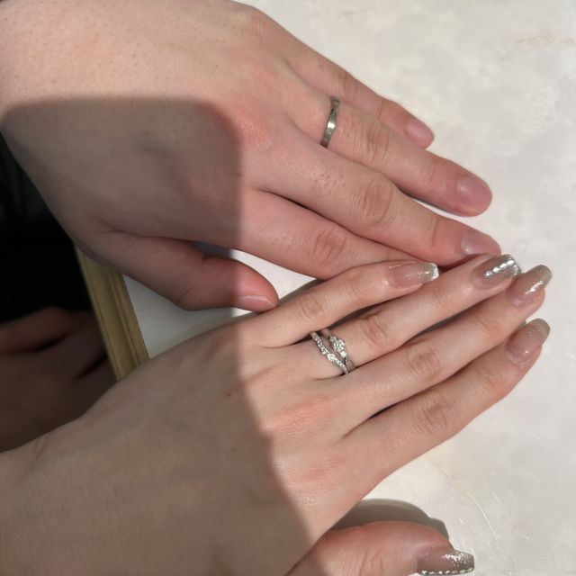 【BIJOUPIKO(ビジュピコ)の口コミ】 ハーフエタニティかつ、少しデザインが入ったものを探していました。この…