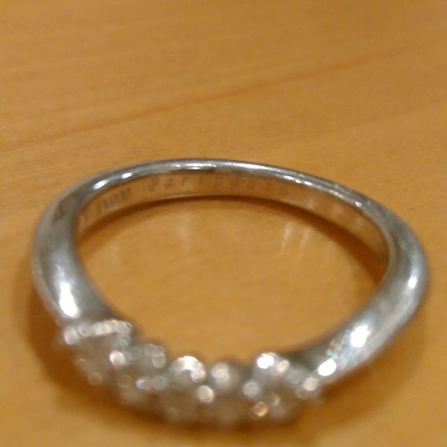 【アイプリモ(I-PRIMO)の口コミ】 シンプルで、でも可愛らしい感じのデザインに惹かれて購入を決めました。
…