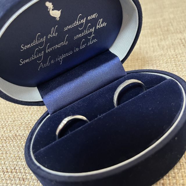 【Something Blue(サムシングブルー)の口コミ】 安すぎず高すぎずという感じで指輪の価格選びましたがとっても気に入って…