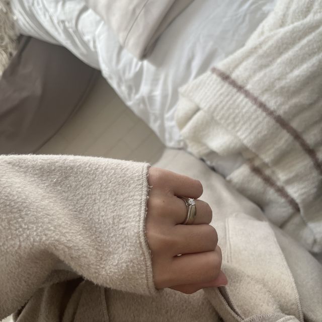 【カルティエ(Cartier)の口コミ】 ダイアモンドがとても綺麗です。
重ね付けしてもとても可愛いですし
カル…