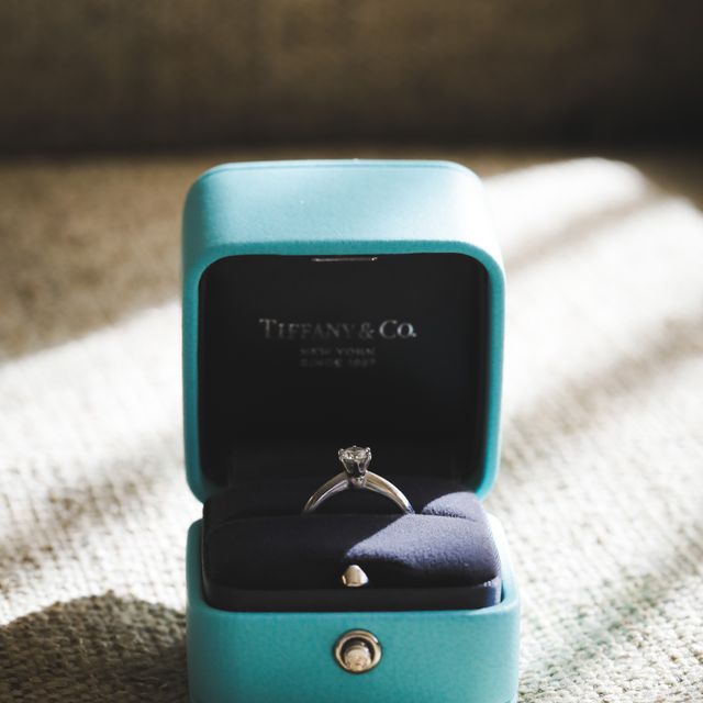 【ティファニー(Tiffany & Co.)の口コミ】 デザインがシンプルです。毎日重ね付けで使用しておりますが、華やかさを…