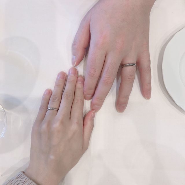 【カルティエ(Cartier)の口コミ】 シンプルなのでTPOを選ばない捻りや石のないものを選んだが、好みに合わせ…