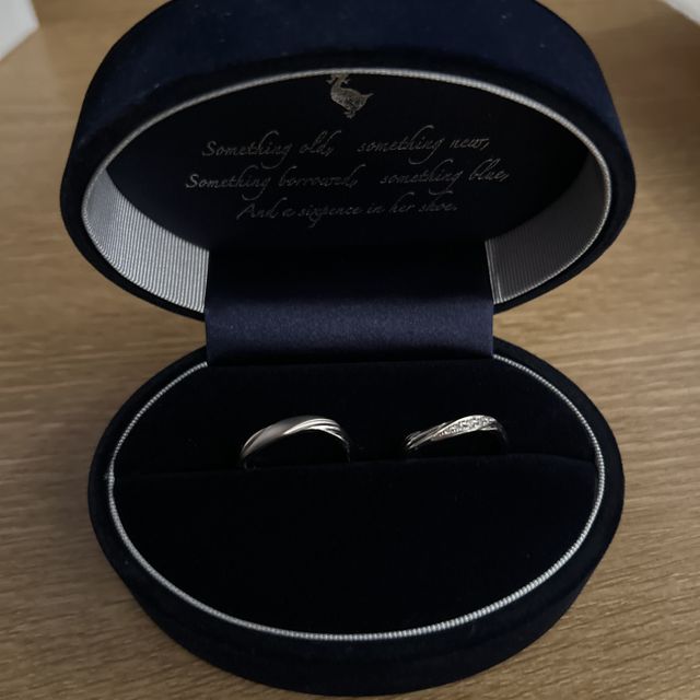 【Something Blue(サムシングブルー)の口コミ】 デザインがおしゃれで、着け心地がいい。
常につけておいても肌馴染みが良…