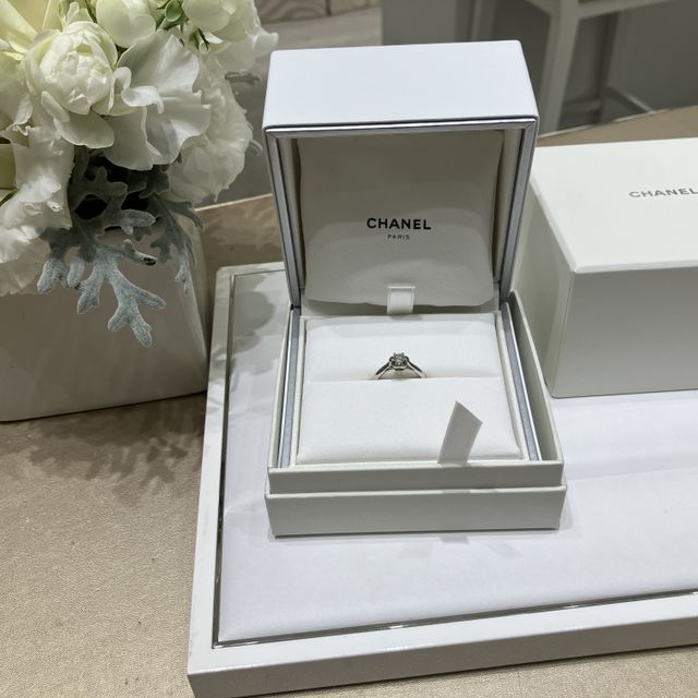 【シャネル(CHANEL)の口コミ】 特徴的な可愛いデザインの指輪です。購入する前に多くのブランドの指輪を…