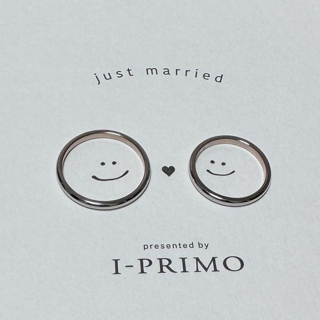 【アイプリモ(I-PRIMO)の口コミ】 一見シンプルなシルバーの指輪ですが、内側がピンクゴールドになっていて…