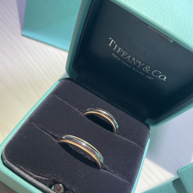 【ティファニー(Tiffany & Co.)の口コミ】 デザインですごく悩みました。
プラチナかゴールドの２択で考えていました…