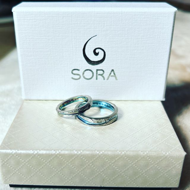 【SORA(ソラ)の口コミ】 テラメタル独特の色の模様が綺麗です。またこの指輪はジルコニウムとチタ…