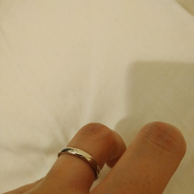 【JKPLANET(JKプラネット)の口コミ】 奥さんと相談してシンプルなデザインにしました。毎日つけられるデザイン…