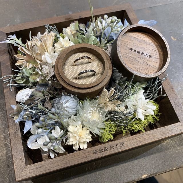 【鎌倉彫金工房の口コミ】 素材、デザイン、幅、表面仕上げを選択できるので、手作りながらかなり自…