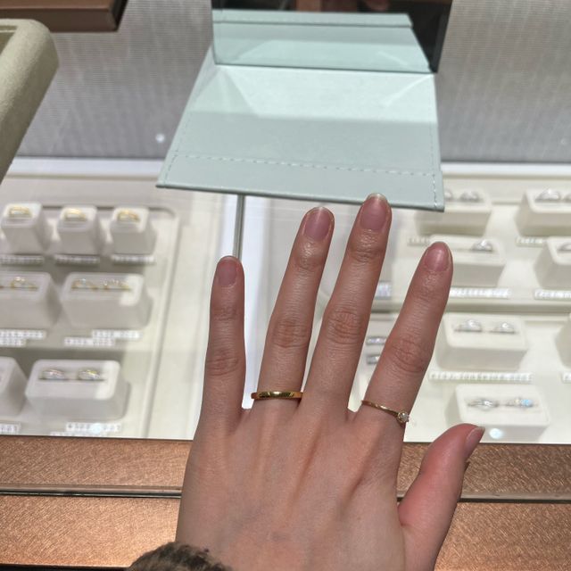 【和光ブライダルブティックギンザの口コミ】 一番は付け心地の良さと、シンプルで飽きのこないデザインが気に入りまし…