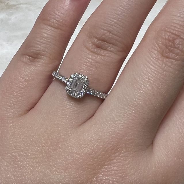 【ティファニー(Tiffany & Co.)の口コミ】 伊勢丹のリングアテンドサービスでご案内頂きました。この輝き、ボリュー…