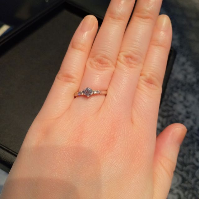 【銀座ダイヤモンドシライシの口コミ】 とても綺麗で華やかでありながら最大のきらびやかさの手前ぐらいにしたい…