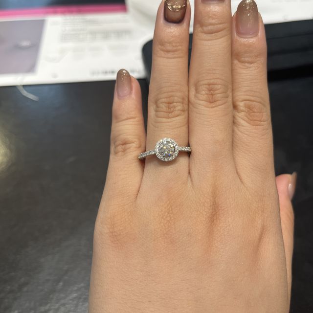 【グラフ(GRAFF)の口コミ】 質の良いダイヤモンドを惜しげも無く使っている指輪が見たくて、グラフさ…