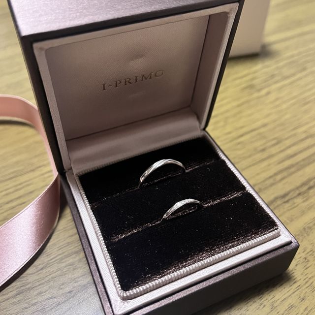 【アイプリモ(I-PRIMO)の口コミ】 デザインは、普段はなかなか決められないタイプですが、こちらの指輪は一…