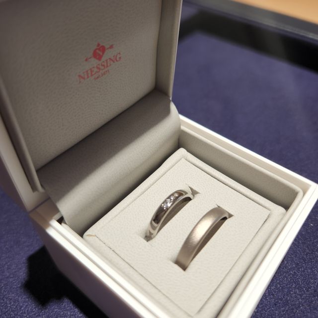 【NIESSING(ニーシング)の口コミ】 何種類もの指輪を試着しましたが、NIESSINGの指輪は他の指輪とは付け心地…