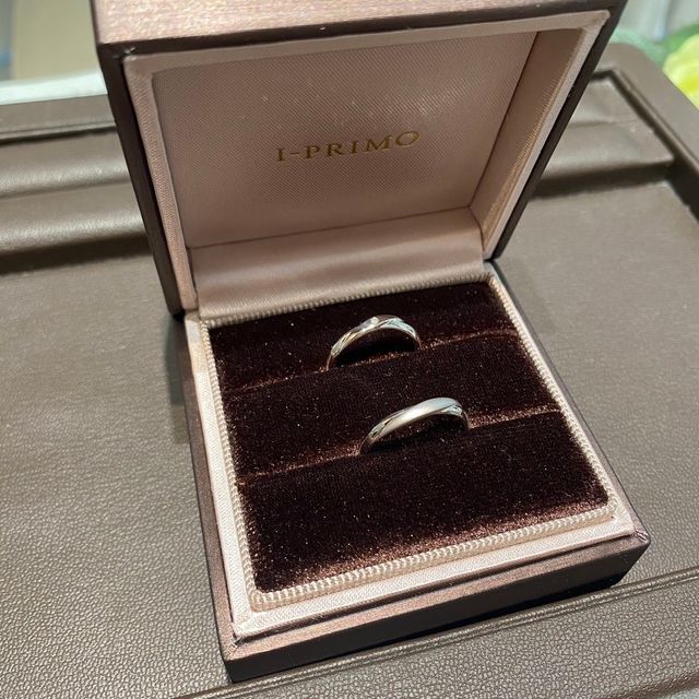 【アイプリモ(I-PRIMO)の口コミ】 デザイン、着け心地がとてもいいです！！
また、指輪の種類もよく、自分達…