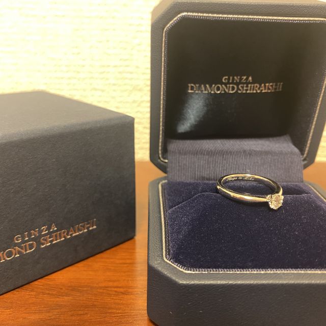 【銀座ダイヤモンドシライシの口コミ】 あまり高さがないがダイヤモンドが綺麗に見えるリングがよく店員のお姉さ…