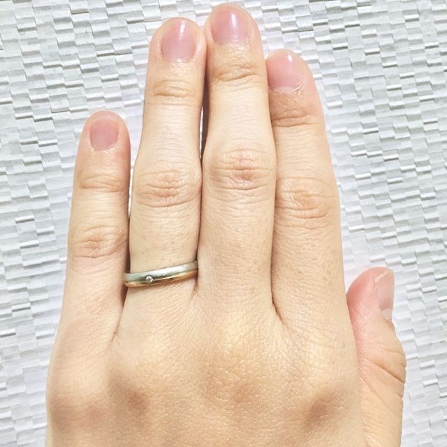 【アイプリモ(I-PRIMO)の口コミ】 イエローベースの肌に合うゴールドが入った指輪を探していましたが、ゴー…