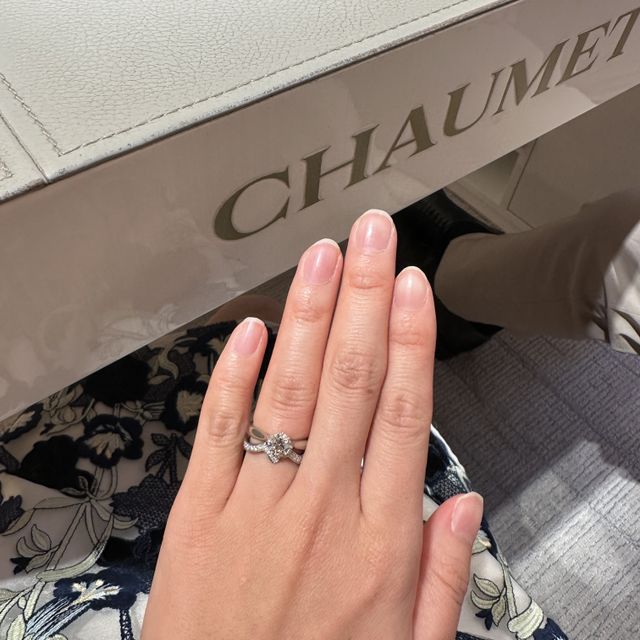 【ショーメ(CHAUMET)の口コミ】 華奢で繊細なデザインで、一目惚れした指輪です。他のブランドでは見たこ…