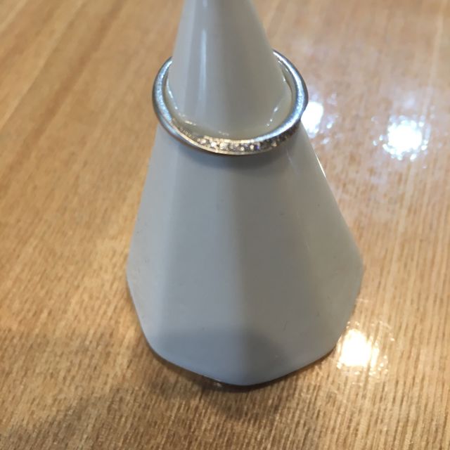 【銀座ダイヤモンドシライシの口コミ】 スタイリッシュなお洒落さに惹かれました。
保障もしっかりしているので体…