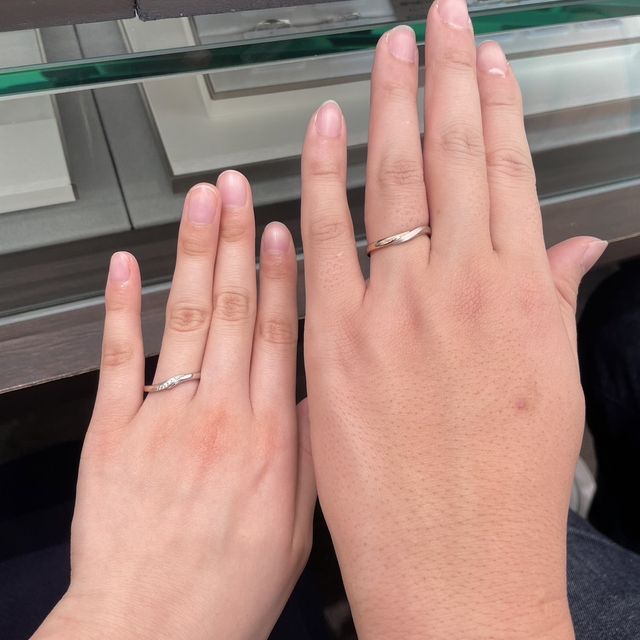 【アイプリモ(I-PRIMO)の口コミ】 ダイヤモンドが入った指輪でとてもキラキラ輝いて存在感があるが引っかか…