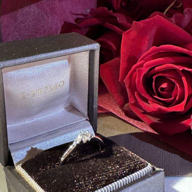 【アイプリモ(I-PRIMO)の口コミ】 カラットは0.200
color grandeはF
Clarity grandeはVS1
cut grandeはexcel…