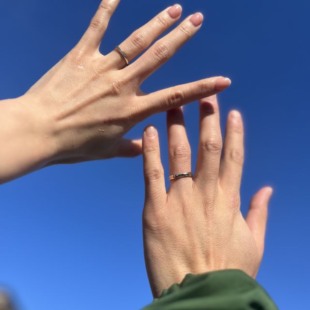 【LEGAN(レガン)の口コミ】 新婦用の結婚指輪は、元のデザインにコンビネーションでシャンパンゴール…