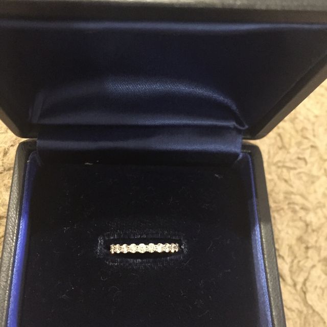 【ROYAL ASSCHER(ロイヤル・アッシャー)の口コミ】 もともと友人が購入していて初めてブランドの存在を知りました。ダイヤモ…