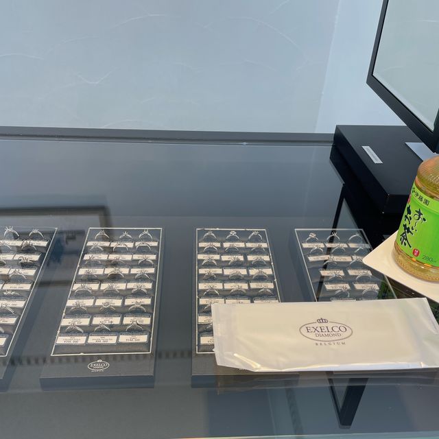 【エクセルコダイヤモンド(EXELCO DIAMOND)の口コミ】 指輪の付け心地がとても良く、滑らかに指に入っていく感覚で感動いたしま…