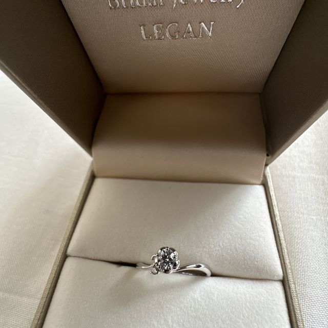【LEGAN(レガン)の口コミ】 ピンクダイヤがとてもきれいです！
シンプルなデザインがとても魅力的です…