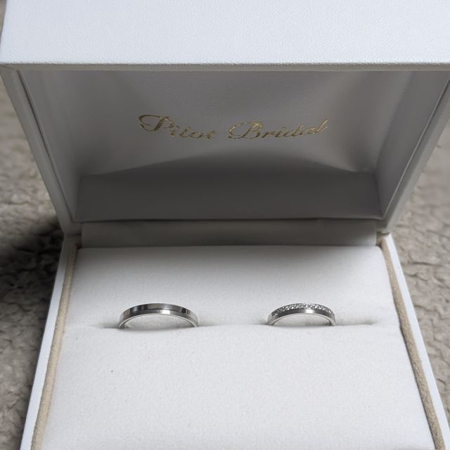 【PILOT BRIDAL(パイロットブライダル)の口コミ】 高島屋JR名古屋限定デザインです。
自分はとにかく頑丈な鍛造リングを、夫…
