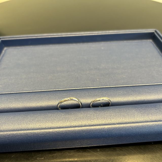 【銀座ダイヤモンドシライシの口コミ】 自分に似合う指輪の形がウェーブだと教えて頂いたので、
ウェーブの商品を…