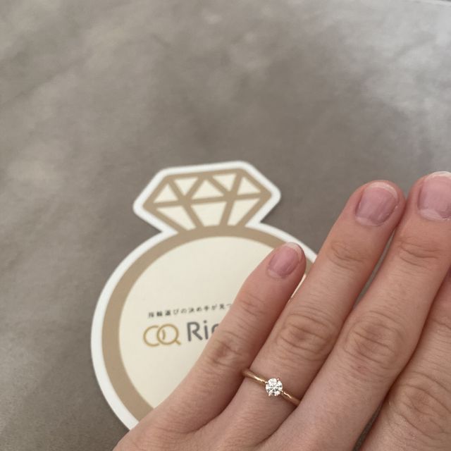 【ケイウノ ブライダル(K.UNO BRIDAL)の口コミ】 シルバーかゴールドで迷っていましたが
試着したらピンクゴールドが一番肌…